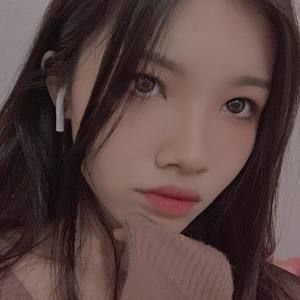 Meet your Posher, Nhi